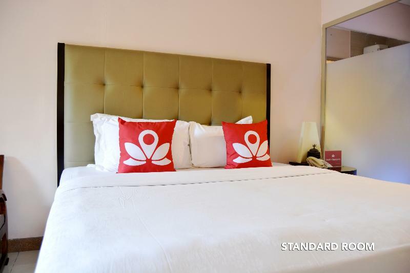 W Home Cikatomas Jakarta Ngoại thất bức ảnh