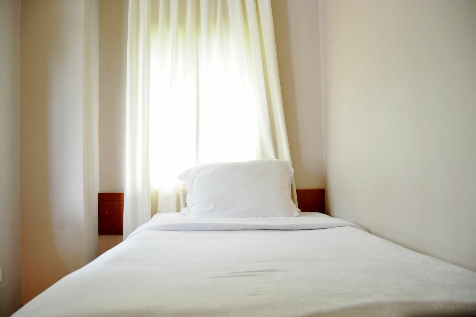 W Home Cikatomas Jakarta Ngoại thất bức ảnh
