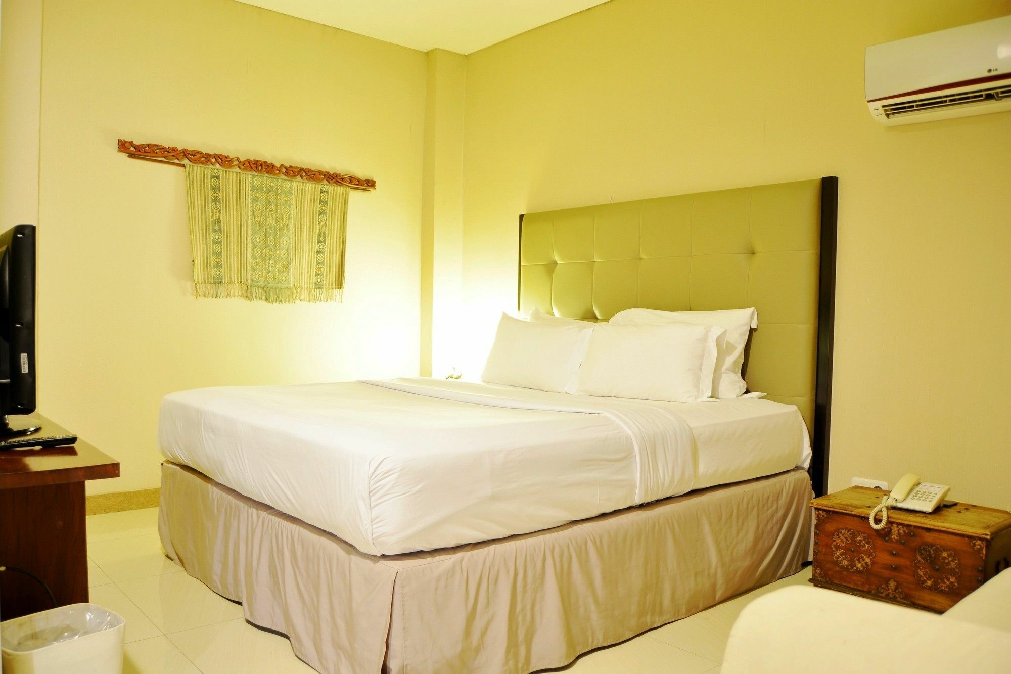 W Home Cikatomas Jakarta Ngoại thất bức ảnh