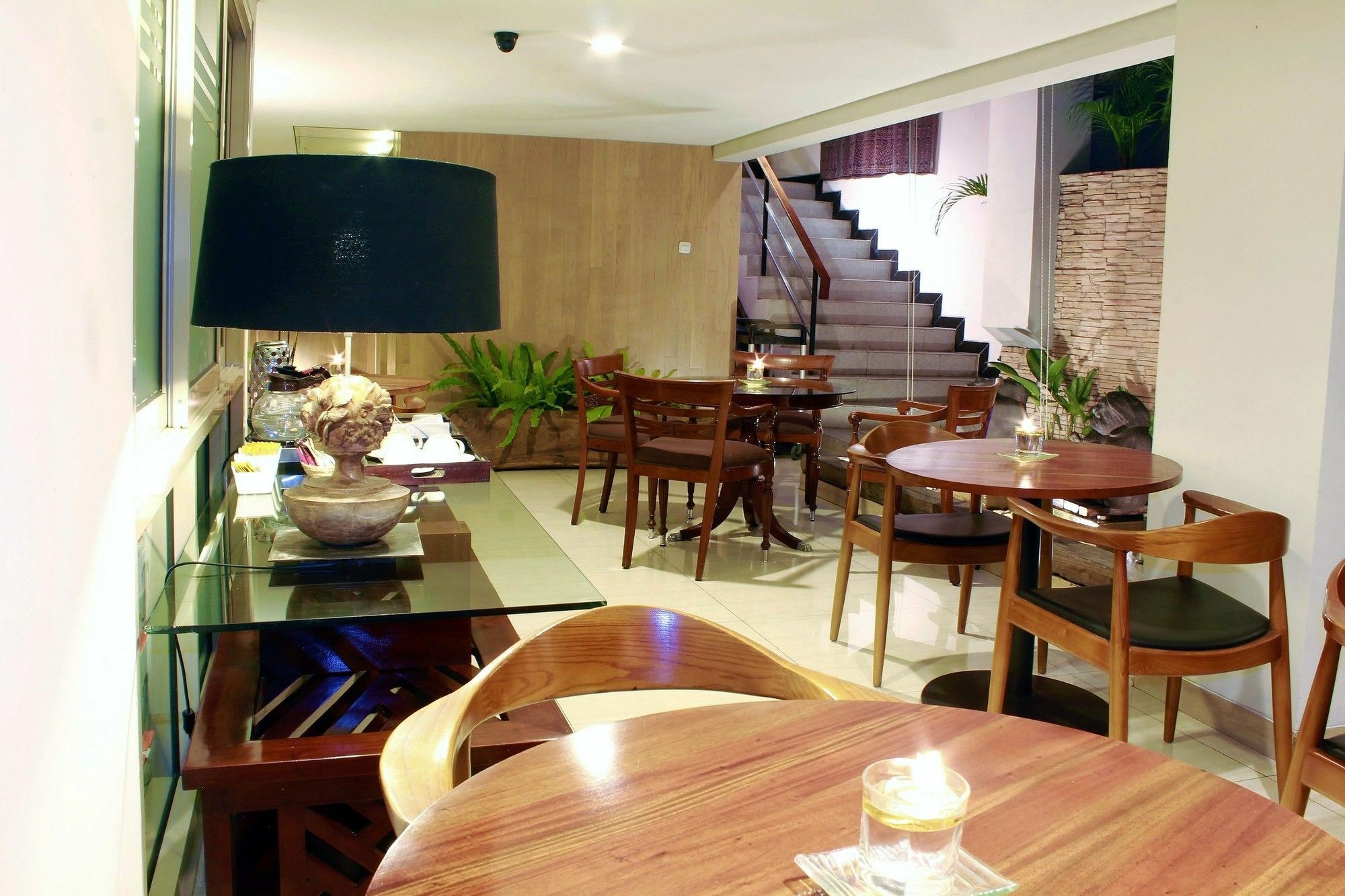 W Home Cikatomas Jakarta Ngoại thất bức ảnh